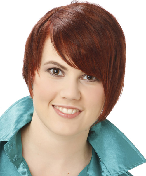 Short Straight Head-Contouring Hairstyle