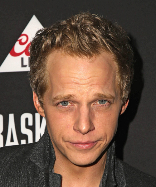 Chris Geere Short Wavy    Hairstyle 