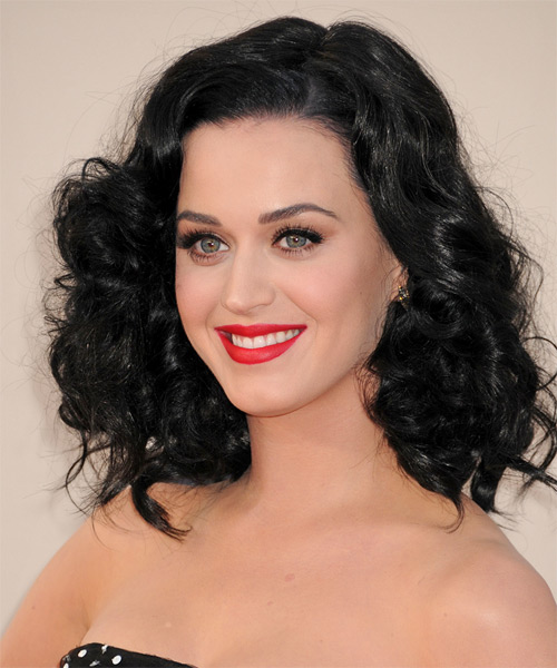 Katy Perry Medium Wavy   Black    Hairstyle - side on view