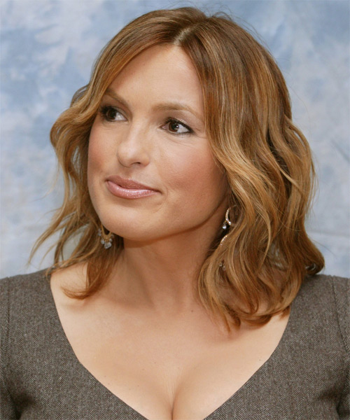 Mariska Hargitay Medium Wavy   Light Honey Brunette   Hairstyle - side view