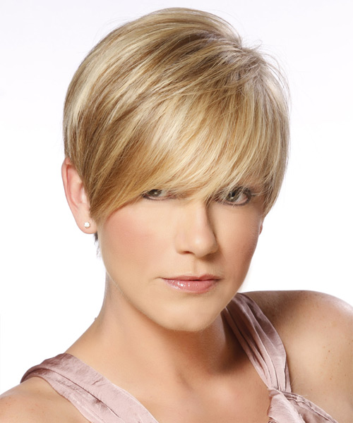 Short Tapered Hairstyle With Long Bangs And Highlights