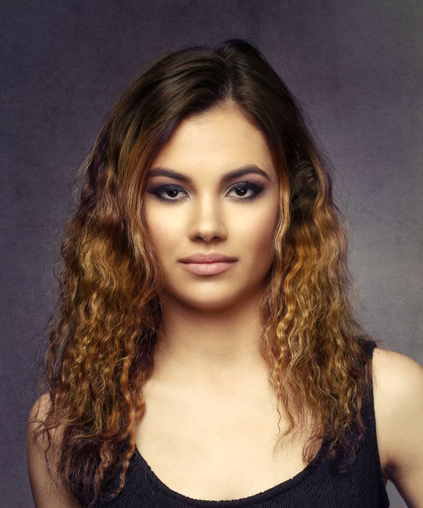 Ombre Mid-Length Hairstyle With Natural Hair Texture