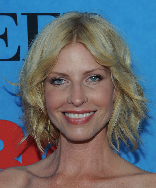 Morgan Walsh Medium Wavy    Hairstyle 