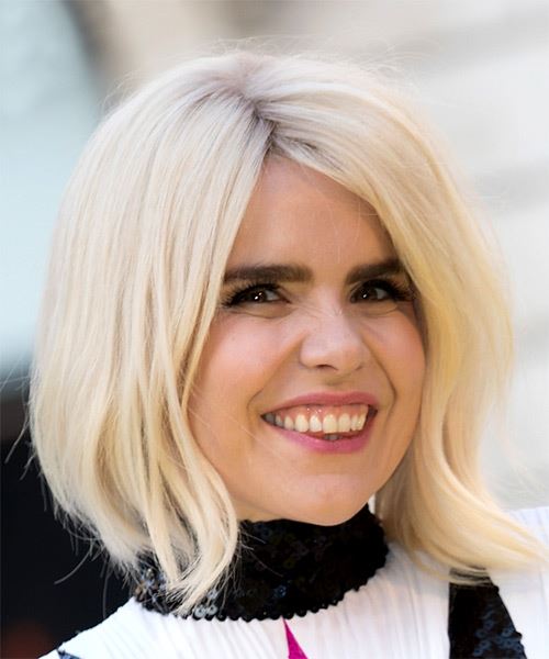 Paloma Faith Medium Straight  Bob  Haircut  - side on view