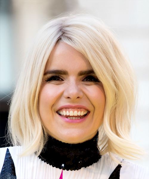 Paloma Faith Medium Straight  Bob  Haircut 
