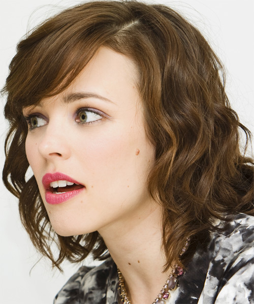 Rachel McAdams Medium Wavy     Hairstyle with Side Swept Bangs - side on view