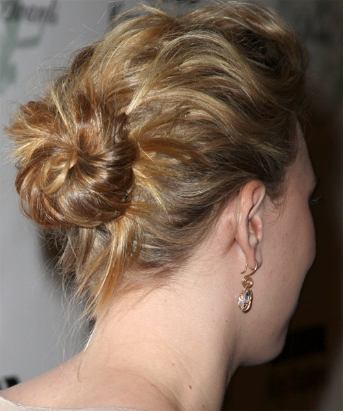 Scarlett Johansson  Long Curly    Updo Hairstyle - side view