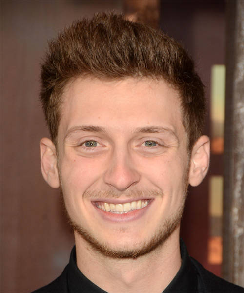 Zach Zucker Short Straight    Hairstyle 
